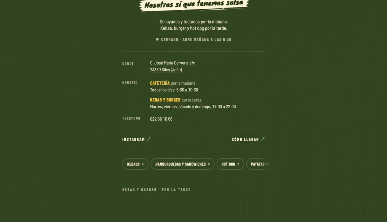 Cabecera del local con horario, indicador de abierto/cerrado y categorías en Café Kebab Sierra